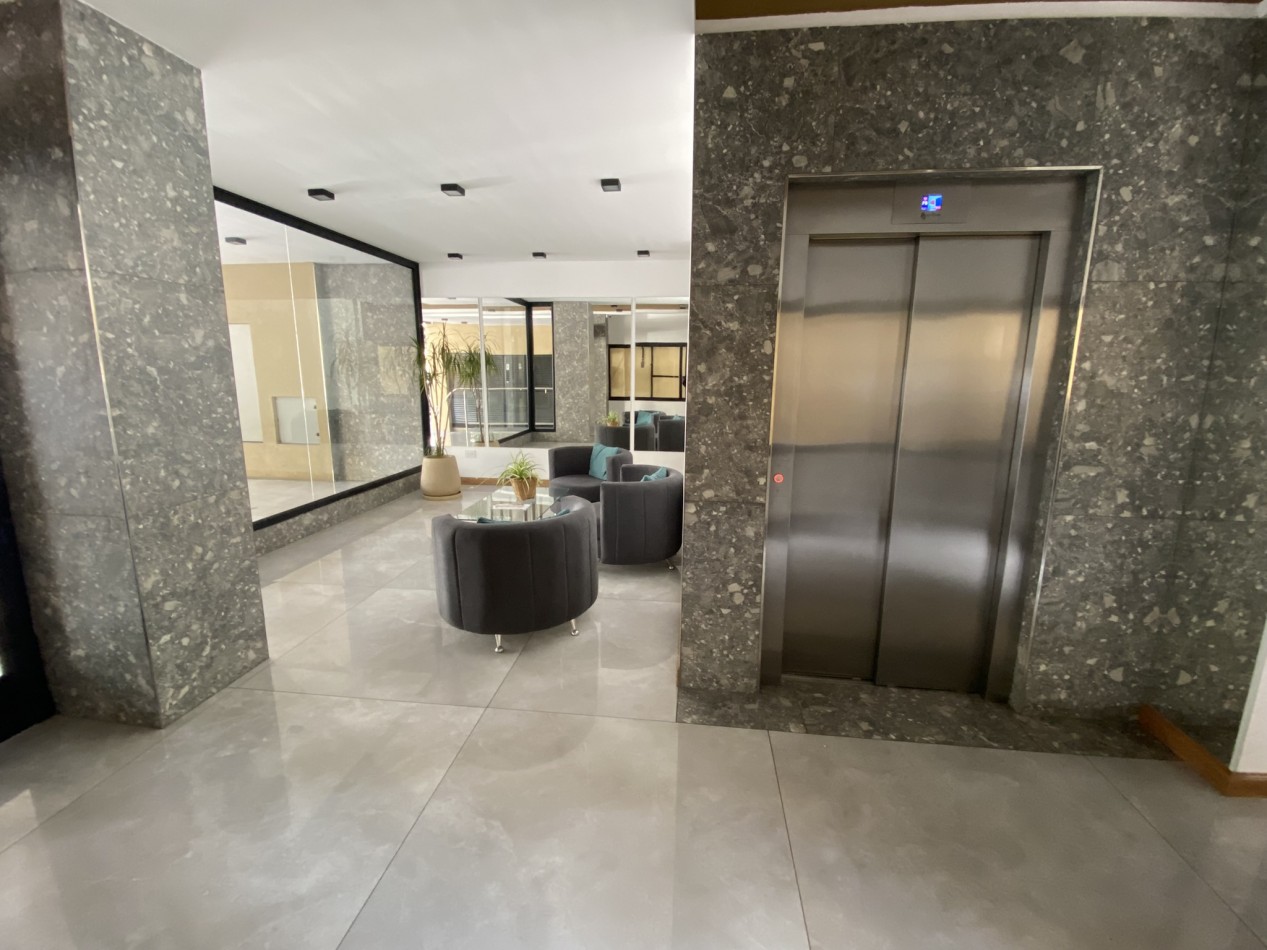 Excelente departamento de dos ambientes A ESTRENAR en VENTA  Zona Plaza Mitre