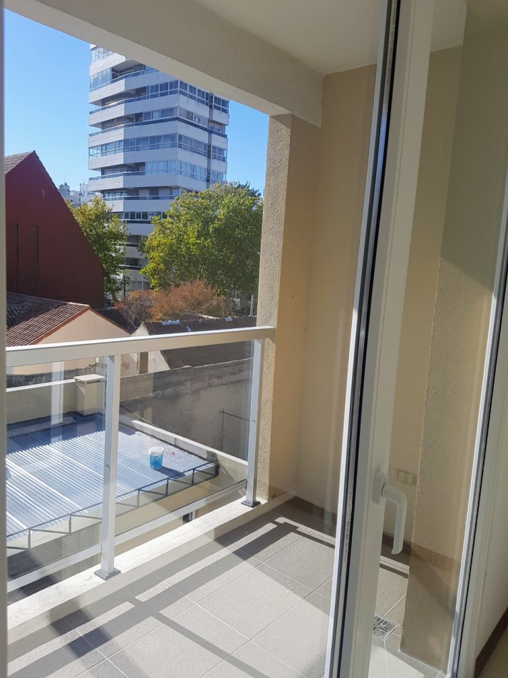 Excelente departamento de dos ambientes A ESTRENAR en VENTA  Zona Plaza Mitre