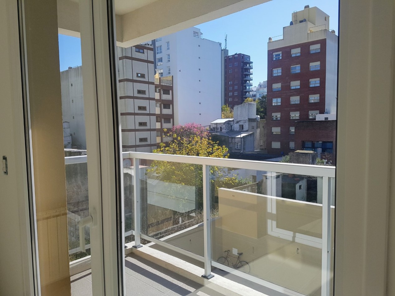 Excelente departamento de dos ambientes A ESTRENAR en VENTA  Zona Plaza Mitre