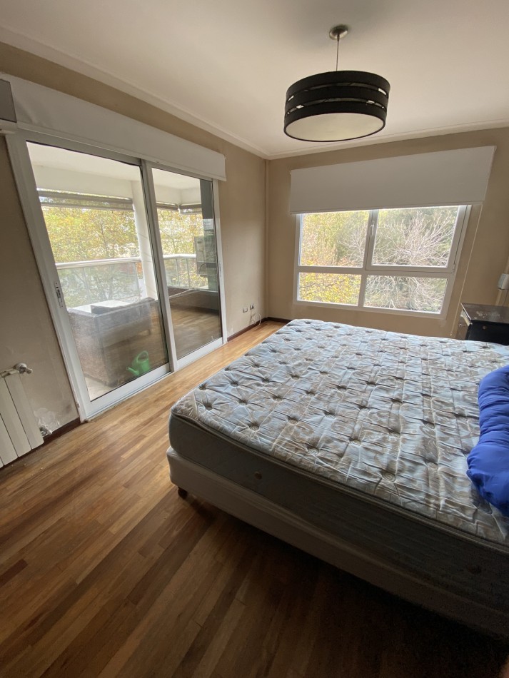 Excelente piso de 4 ambientes con cochera Vista plaza Mitre