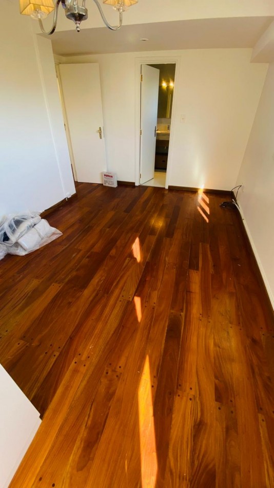 Semipiso de 4 ambientes con cochera Zona Shopping