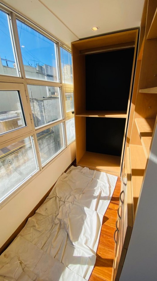 Semipiso de 4 ambientes con cochera Zona Shopping