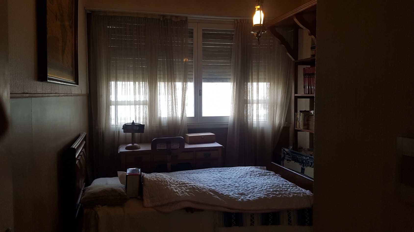 Excelente piso de 4 ambientes mas dependencia Cochera y baulera Zona Plaza Mitre