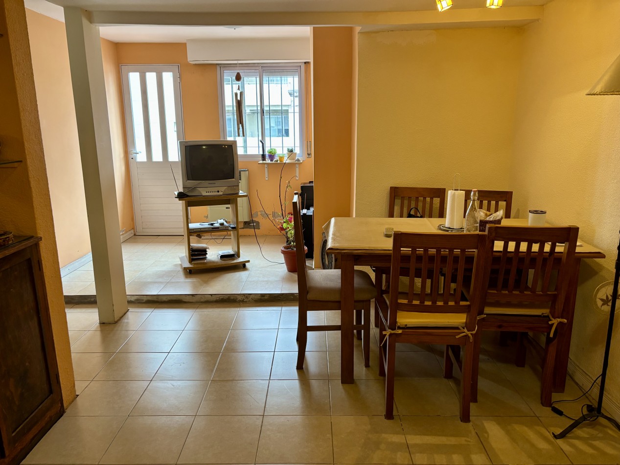 Departamento de dos ambientes con dependencia con terraza propia Zona Centro