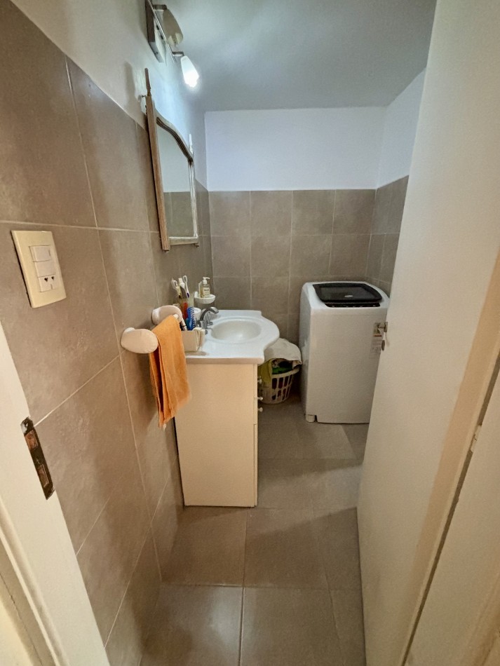 Departamento de dos ambientes con dependencia con terraza propia Zona Centro