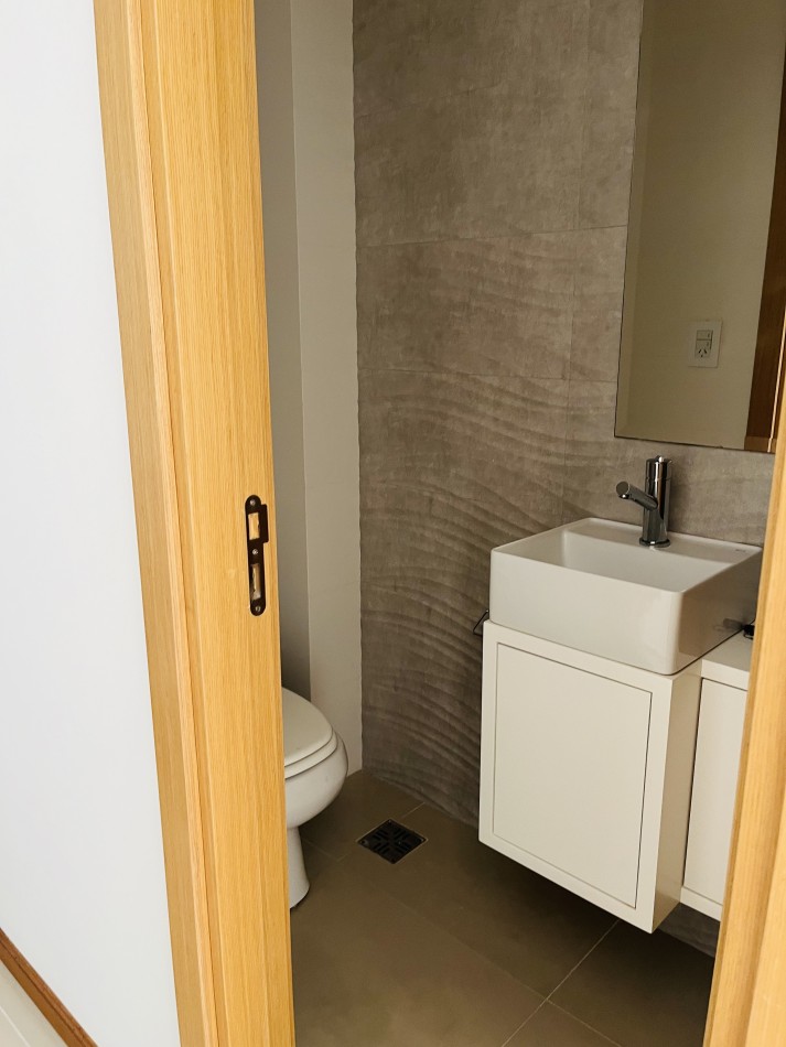 Excelente departamento de dos ambientes A ESTRENAR en VENTA  Zona Plaza Mitre