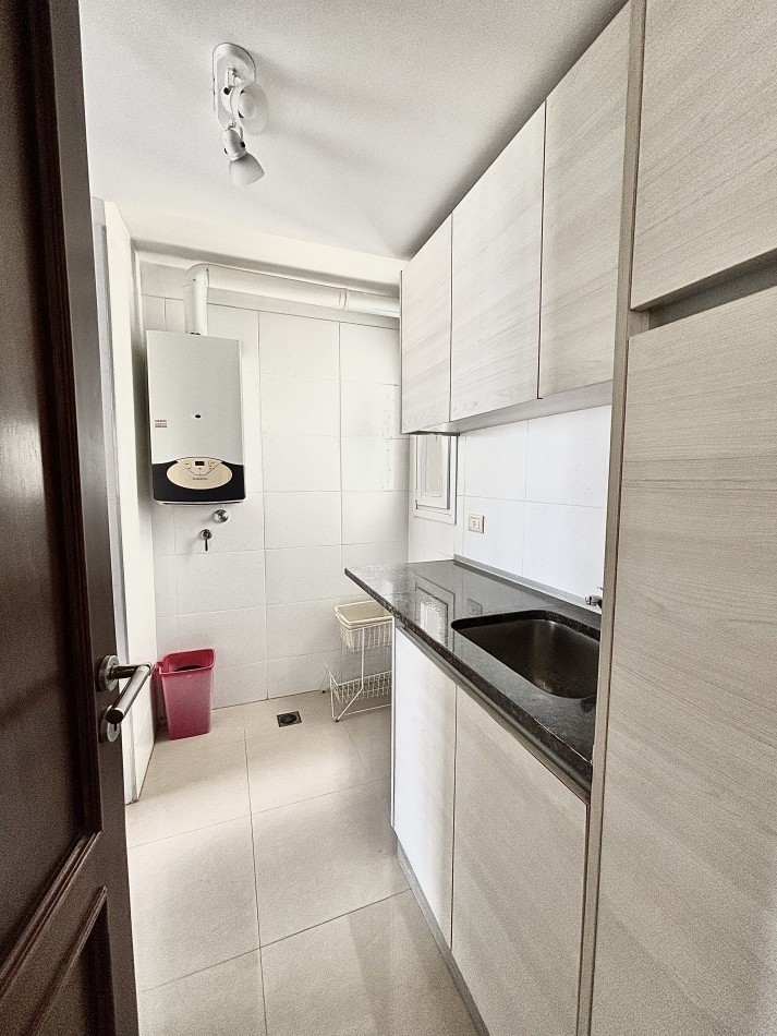 Zona Plaza Mitre Excelente semipiso en venta 