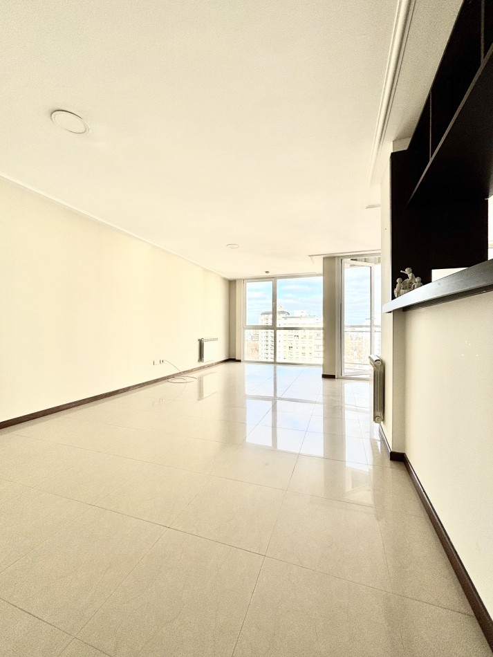 Zona Plaza Mitre Excelente semipiso en venta 