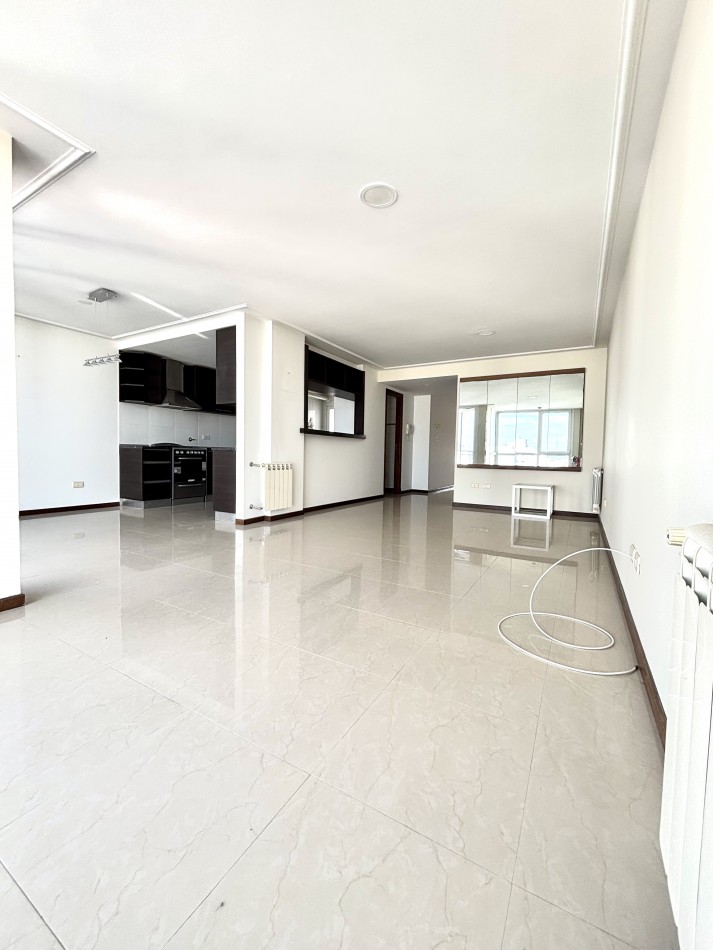 Zona Plaza Mitre Excelente semipiso en venta 