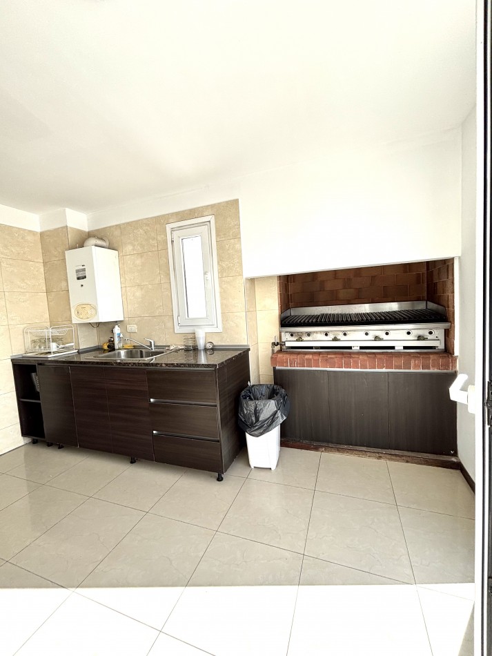 Zona Plaza Mitre Excelente semipiso en venta 