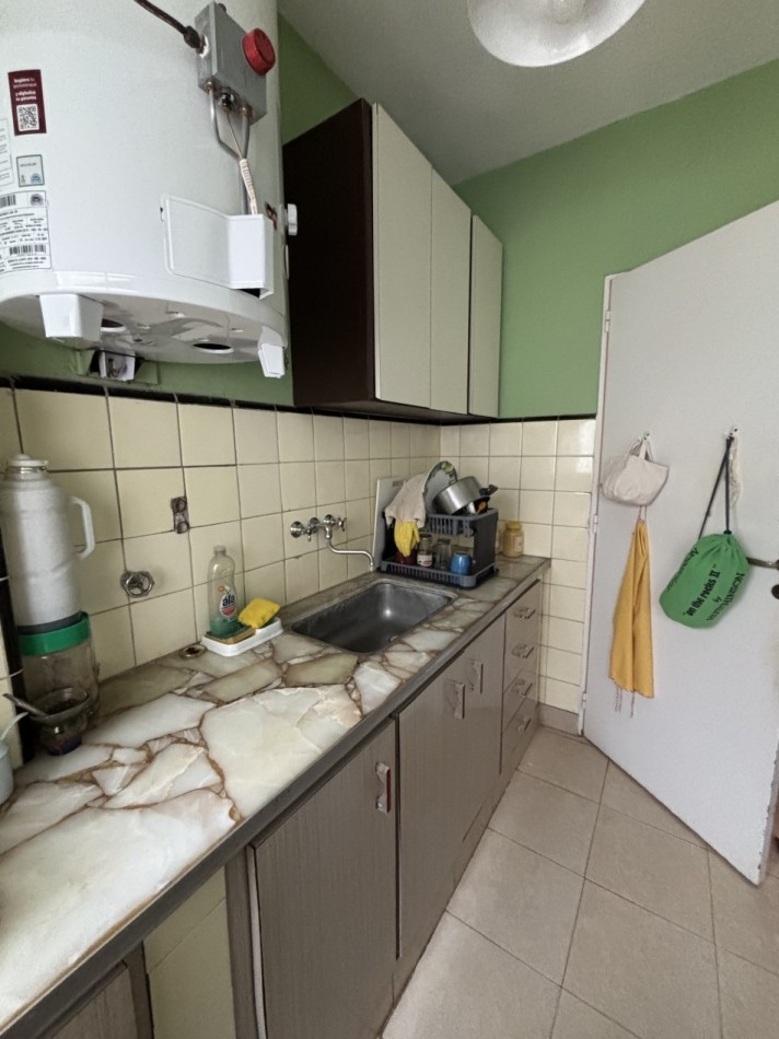 Departamento de dos ambientes con dependencia con terraza propia Zona Centro