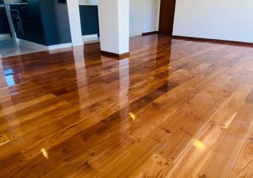 Semipiso de 4 ambientes con cochera Zona Shopping